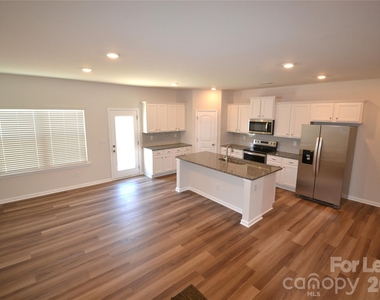 206 Culpepper Creek Way - Photo Thumbnail 7