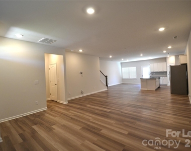 206 Culpepper Creek Way - Photo Thumbnail 3