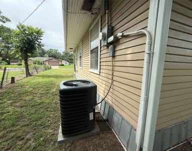 417 Putman Street - Photo Thumbnail 17