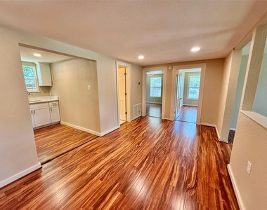 417 Putman Street - Photo Thumbnail 13