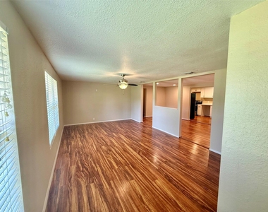 417 Putman Street - Photo Thumbnail 15