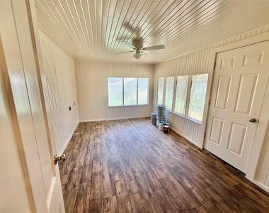 417 Putman Street - Photo Thumbnail 9
