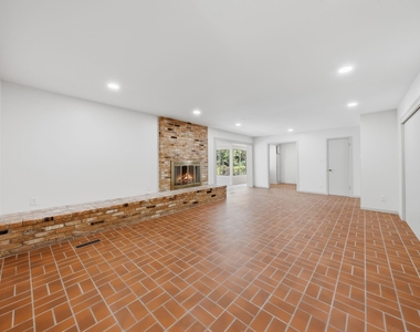3431 Kiesthill Drive - Photo Thumbnail 14