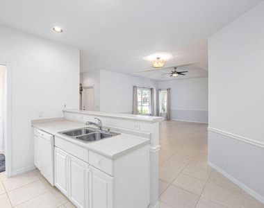 1864 S Dovetail Drive - Photo Thumbnail 14
