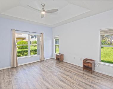 1864 S Dovetail Drive - Photo Thumbnail 20
