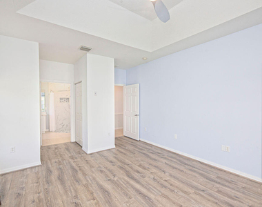 1864 S Dovetail Drive - Photo Thumbnail 22