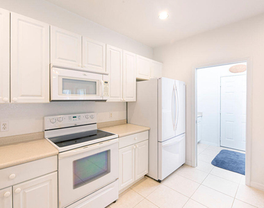 1864 S Dovetail Drive - Photo Thumbnail 15
