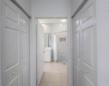 1864 S Dovetail Drive - Photo Thumbnail 23