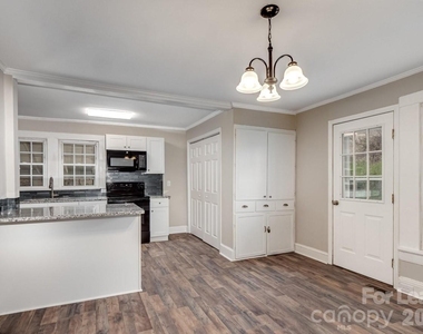 721 Broad Street - Photo Thumbnail 5