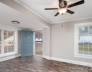 721 Broad Street - Photo Thumbnail 2