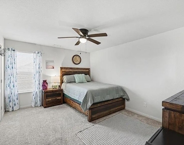 424 Winchester Drive - Photo Thumbnail 18