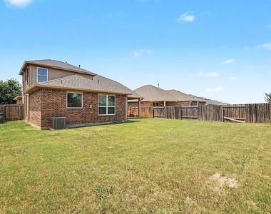 424 Winchester Drive - Photo Thumbnail 22