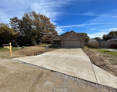 721 Hillburn - Photo Thumbnail 1