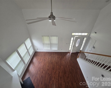 8815 Korniv Drive - Photo Thumbnail 11