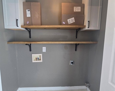 8815 Korniv Drive - Photo Thumbnail 9