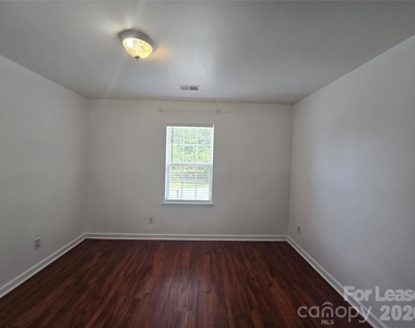 8815 Korniv Drive - Photo Thumbnail 17
