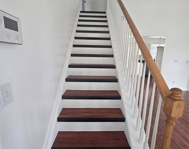 8815 Korniv Drive - Photo Thumbnail 10
