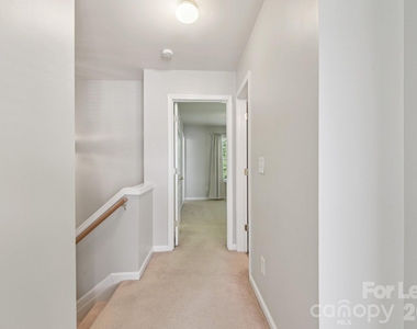 124 Clydesdale Court - Photo Thumbnail 15