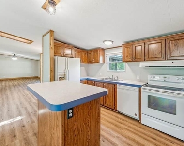 1818 County Road 211 - Photo Thumbnail 2