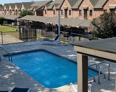 927 Signal Ridge Place - Photo Thumbnail 14