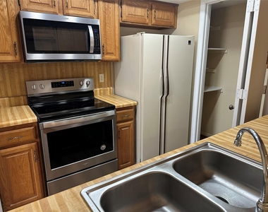 927 Signal Ridge Place - Photo Thumbnail 9