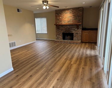 927 Signal Ridge Place - Photo Thumbnail 3