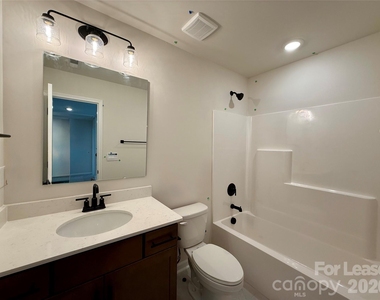 2869 Atwater Pond Circle - Photo Thumbnail 33