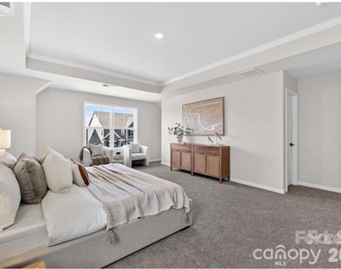 2869 Atwater Pond Circle - Photo Thumbnail 24