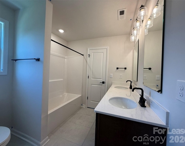 2869 Atwater Pond Circle - Photo Thumbnail 32