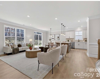 2869 Atwater Pond Circle - Photo Thumbnail 13