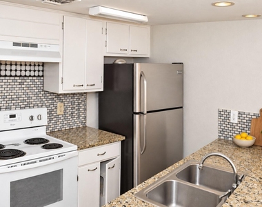 3121 Park Lane - Photo Thumbnail 1