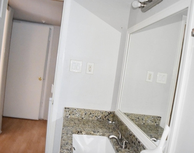 3121 Park Lane - Photo Thumbnail 11