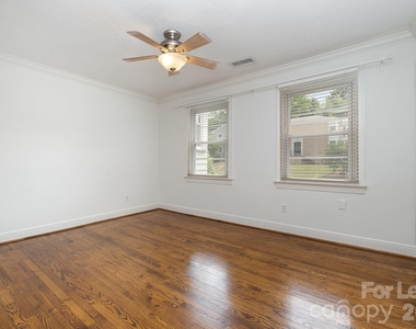 564 Wakefield Drive - Photo Thumbnail 7