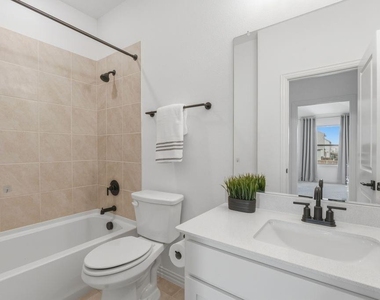 1730 Coachman Drive - Photo Thumbnail 12