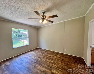 4667 Jack Brown Road - Photo Thumbnail 17