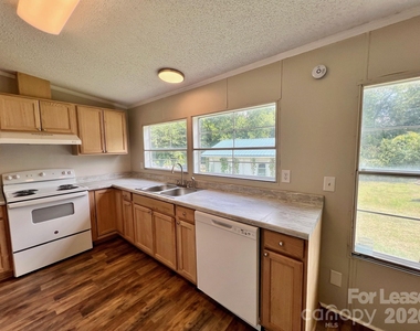 4667 Jack Brown Road - Photo Thumbnail 6