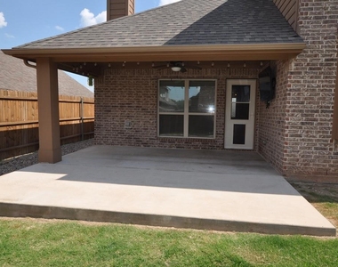 729 Paintbrush Court - Photo Thumbnail 17