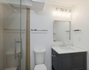 3883 Turtle Creek Boulevard - Photo Thumbnail 12