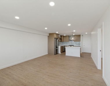 3883 Turtle Creek Boulevard - Photo Thumbnail 8