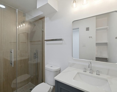 3883 Turtle Creek Boulevard - Photo Thumbnail 13