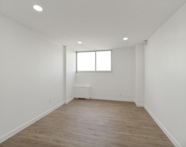 3883 Turtle Creek Boulevard - Photo Thumbnail 9