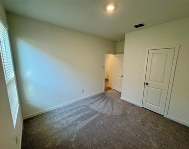 3008 Dutch Road - Photo Thumbnail 14