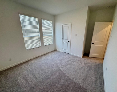 3008 Dutch Road - Photo Thumbnail 15