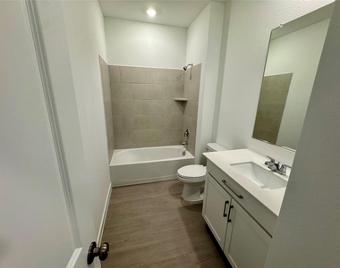 3008 Dutch Road - Photo Thumbnail 13