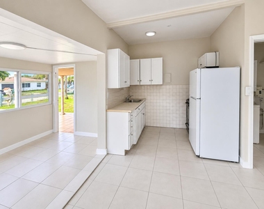 43 Sw 11th Street - Photo Thumbnail 4
