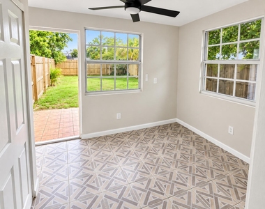 43 Sw 11th Street - Photo Thumbnail 8