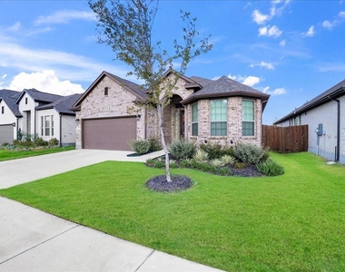10329 Dittany Lane - Photo Thumbnail 4
