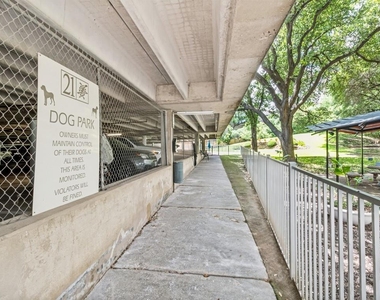 3883 Turtle Creek Boulevard - Photo Thumbnail 21