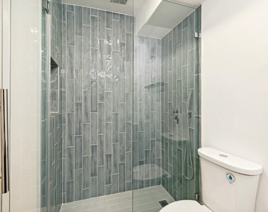 3883 Turtle Creek Boulevard - Photo Thumbnail 14