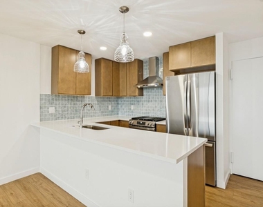 3883 Turtle Creek Boulevard - Photo Thumbnail 1
